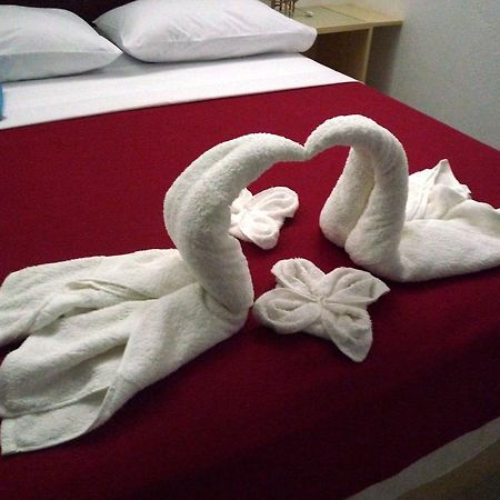 Manoc-Manoc Island Jewel Inn מראה חיצוני תמונה